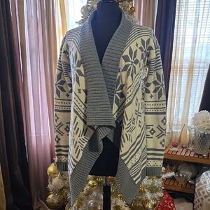 Express Gray and Cream Patterned Cardigan